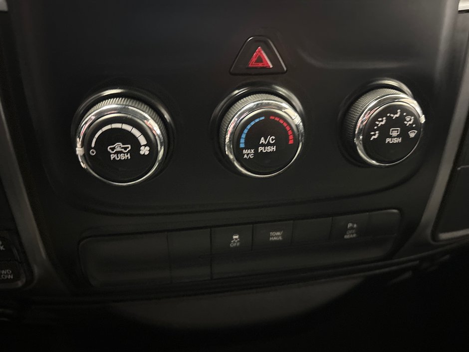 2022 Ram 1500 Classic SLT