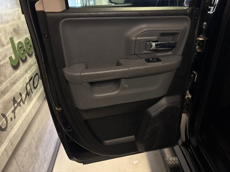 2022 Ram 1500 Classic SLT