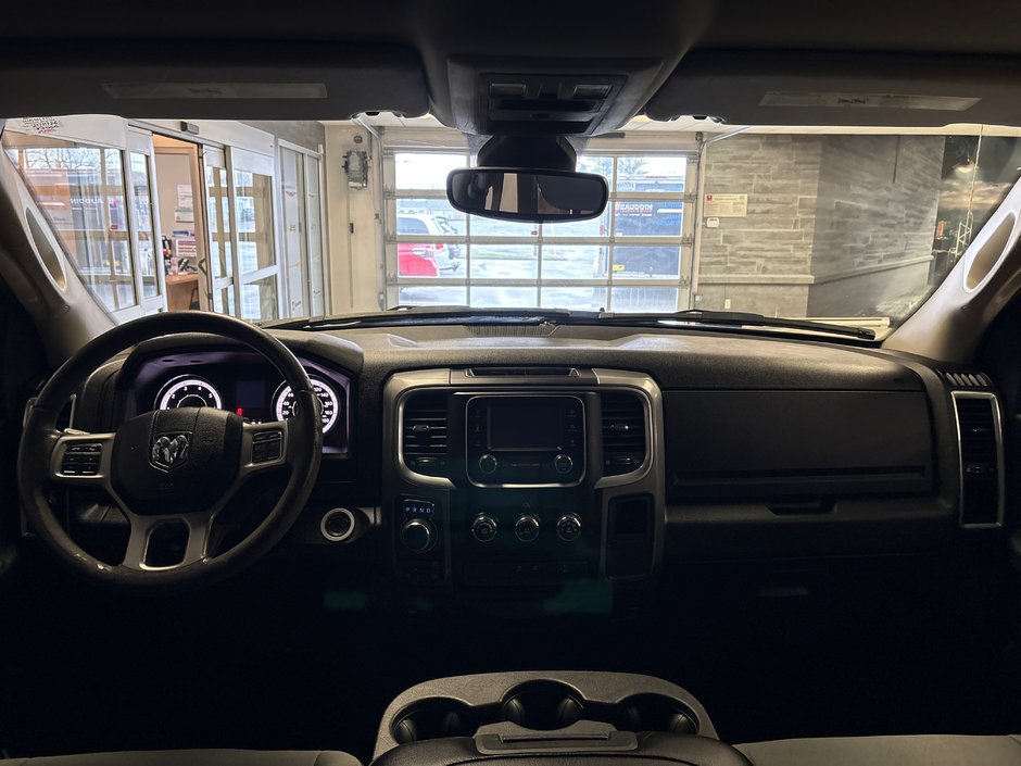 2022 Ram 1500 Classic SLT