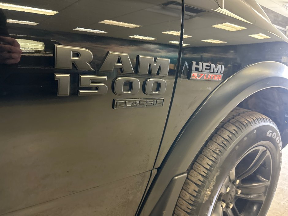 2022 Ram 1500 Classic Warlock