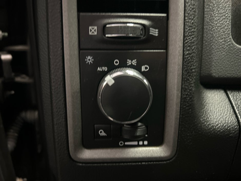 Ram 1500 CREW ST 2014