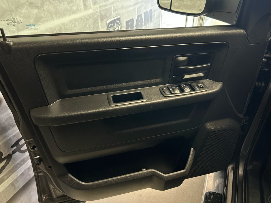 Ram 1500 CREW ST 2014