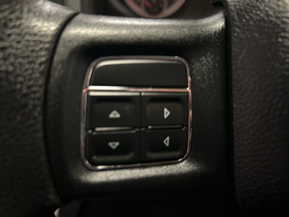 Ram 1500 CREW ST 2014