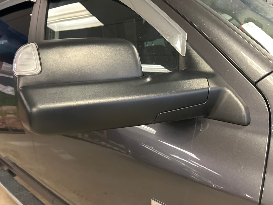 Ram 1500 CREW SLT 2017