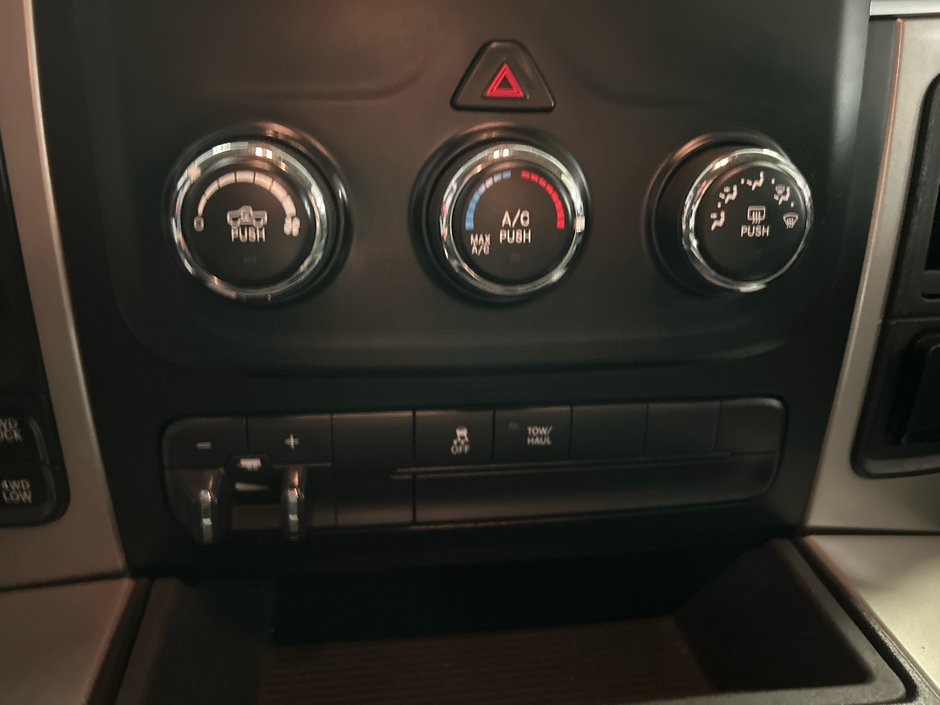 Ram 1500 CREW SLT 2017