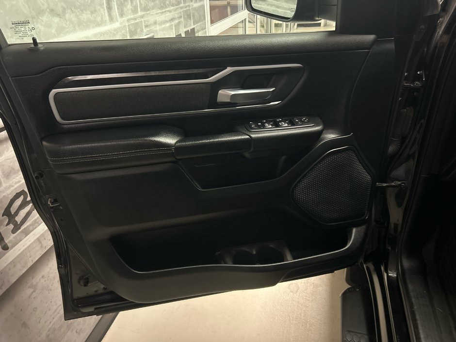 2020 Ram 1500 CREW Big Horn