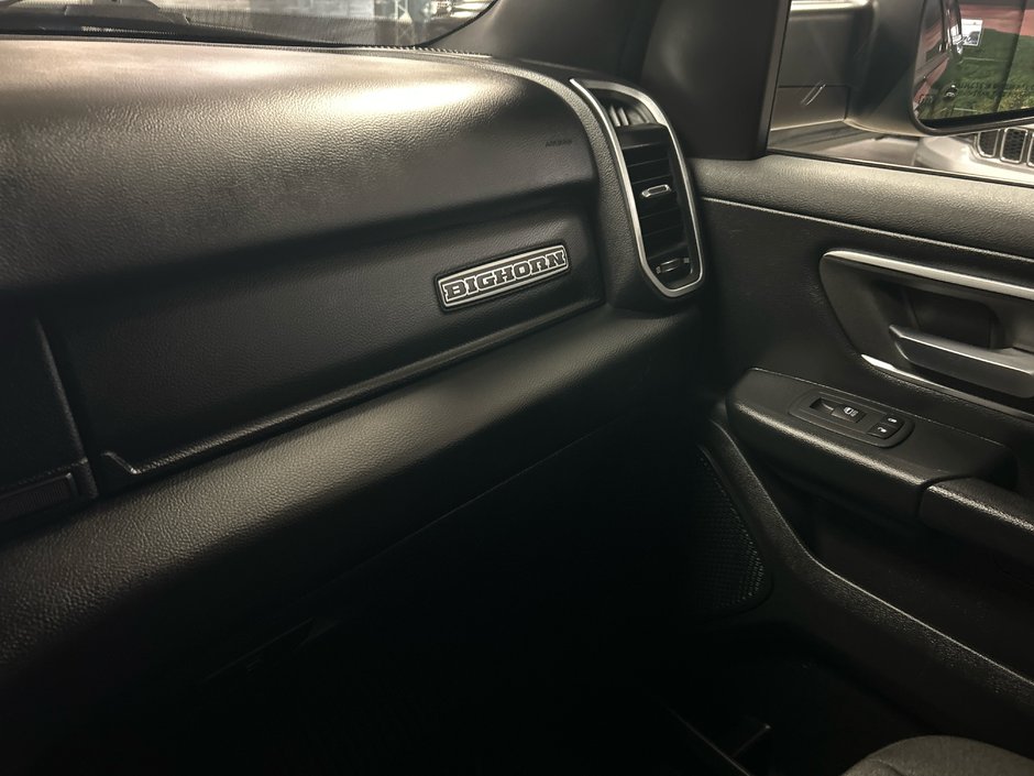 2020 Ram 1500 CREW Big Horn