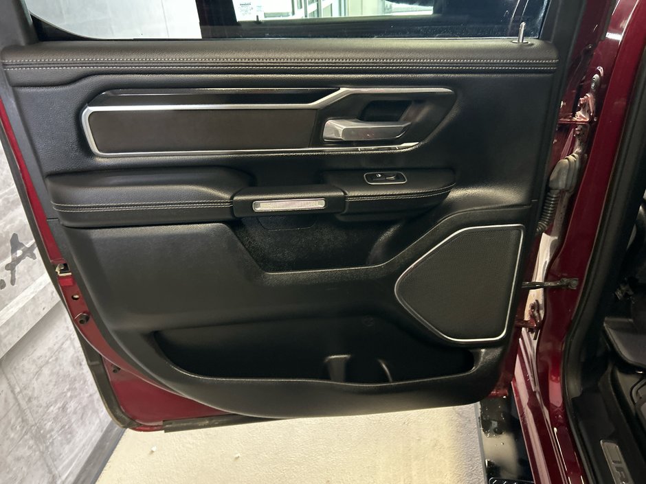 Ram 1500 CREW Laramie 2021