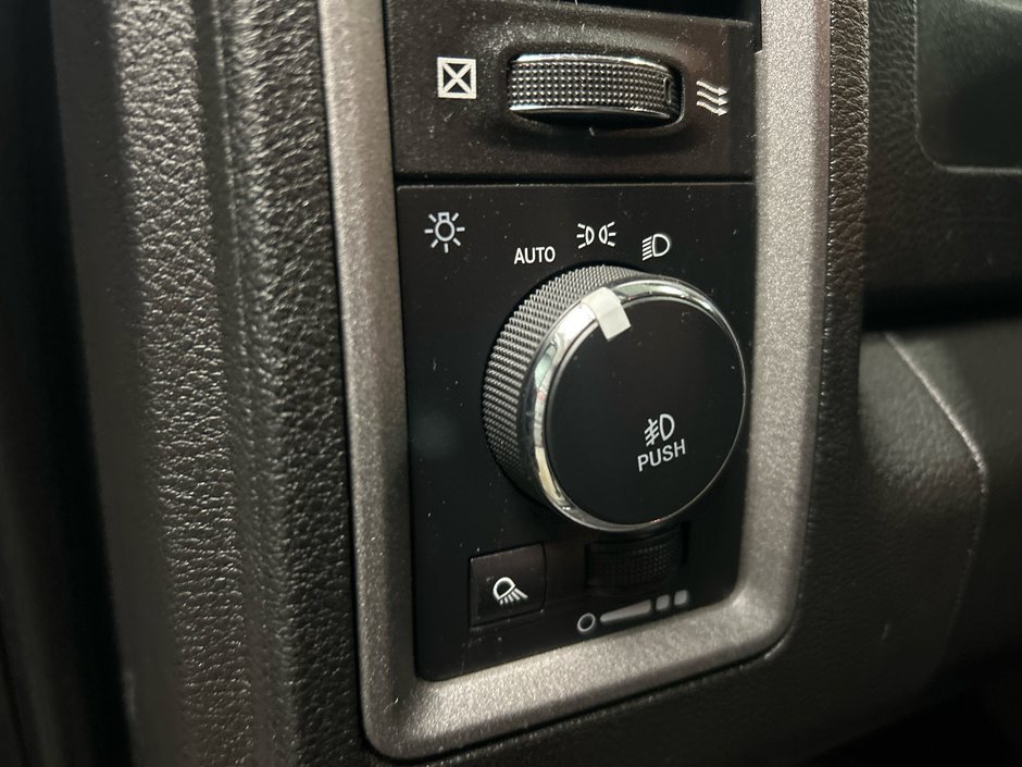 2021 Ram 1500 CREW Express
