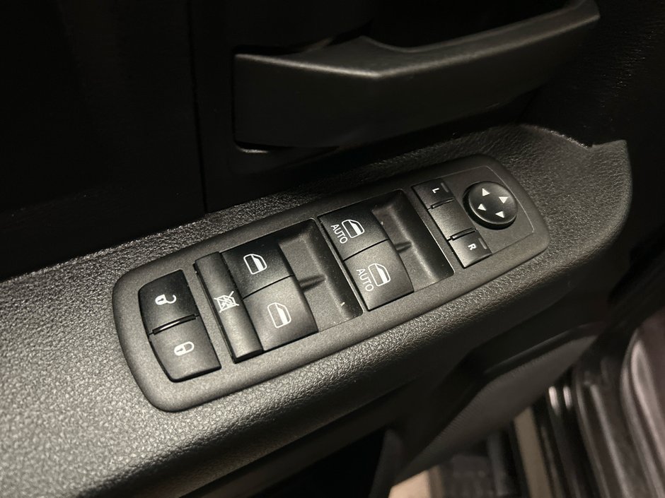 2021 Ram 1500 CREW Express