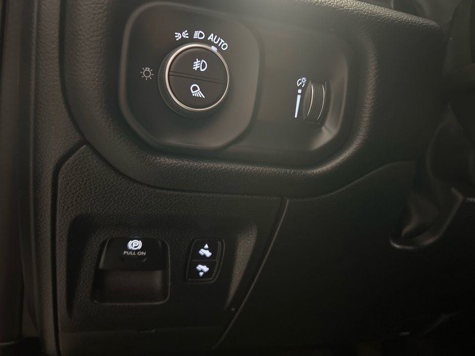 Ram 1500 CREW Sport 2023