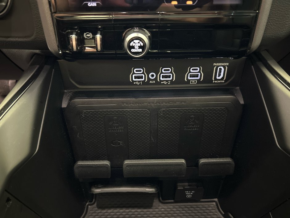 Ram 1500 SPORT 2025 ENSEMBLE REMORQUAGE * CUIR SIÈGES AVANT VENTILÉS * ÉCRAN 14'' AUDIO HARMAN KARDON * CONDUITE ASSISTÉ