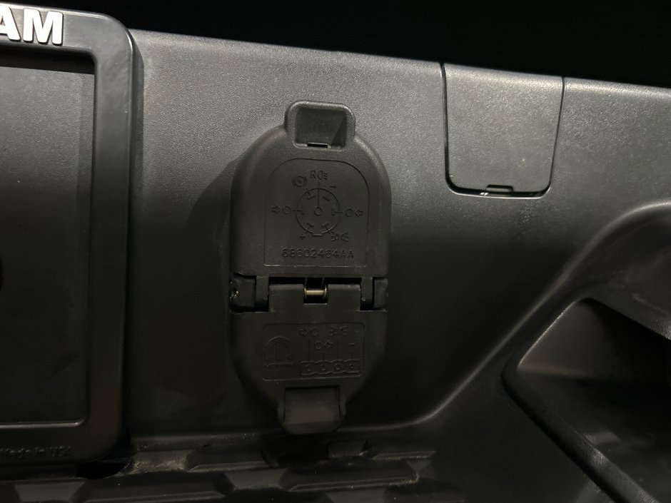 Ram 1500 SPORT 2025 ENSEMBLE REMORQUAGE * CUIR SIÈGES AVANT VENTILÉS * ÉCRAN 14'' AUDIO HARMAN KARDON * CONDUITE ASSISTÉ