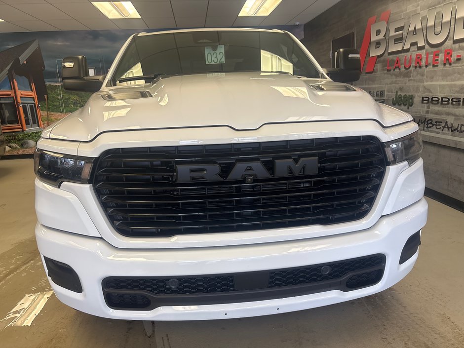 2025 Ram 1500 SPORT