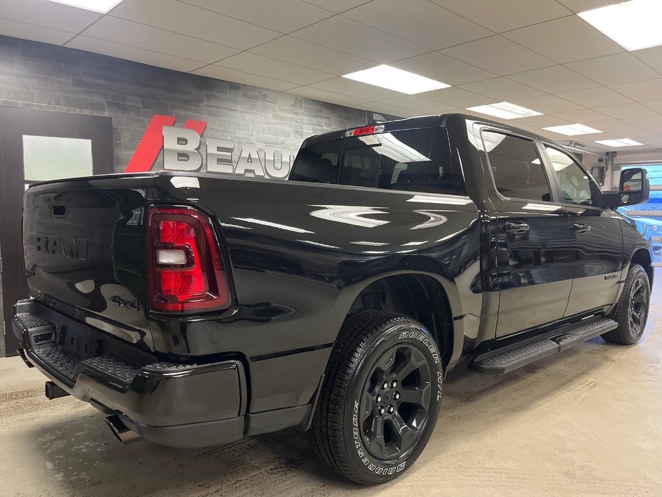 2025 Ram 1500 SPORT