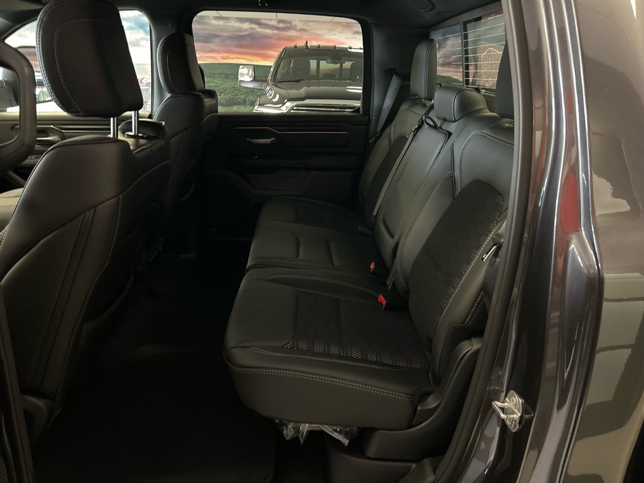 2025 Ram 1500 SPORT