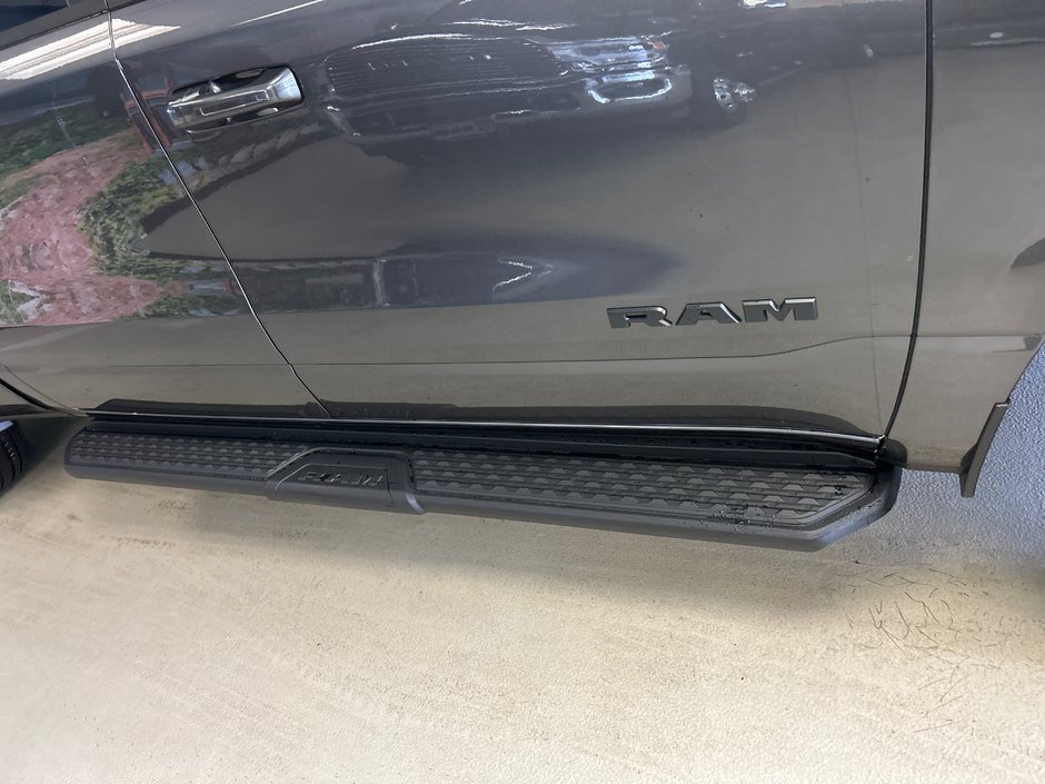 2025 Ram 1500 SPORT
