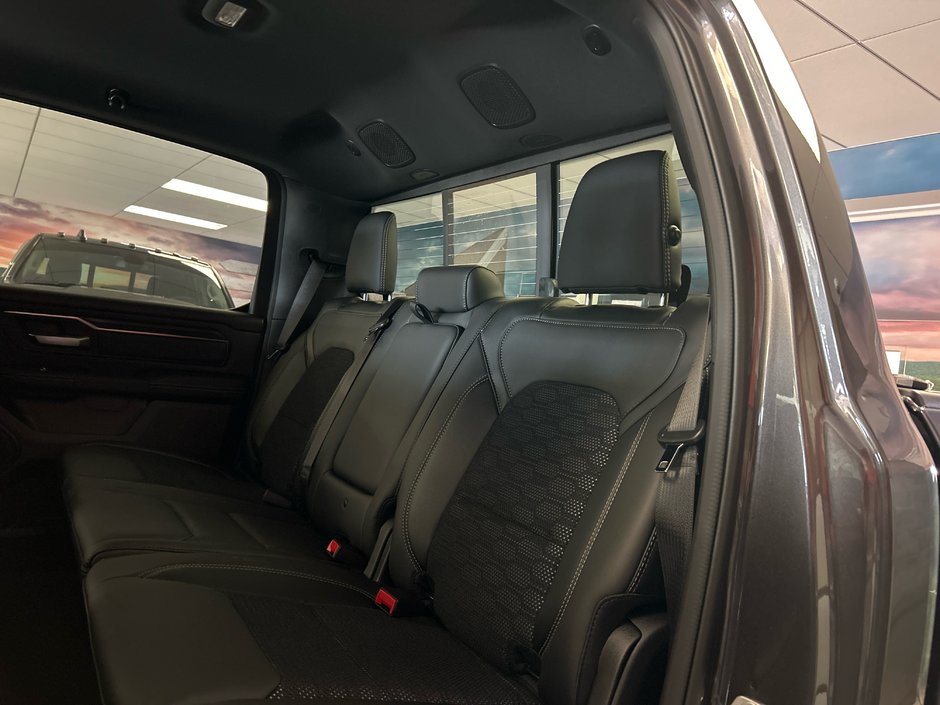 2025 Ram 1500 SPORT