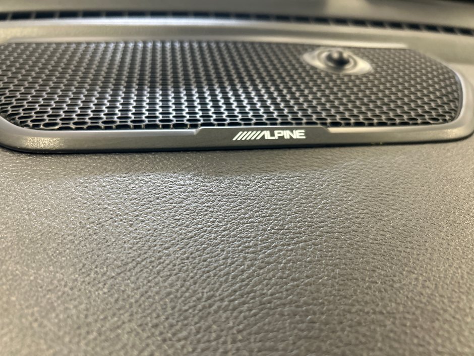2025 Ram 1500 SPORT