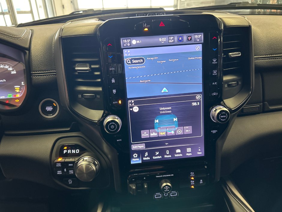 2025 Ram 1500 SPORT