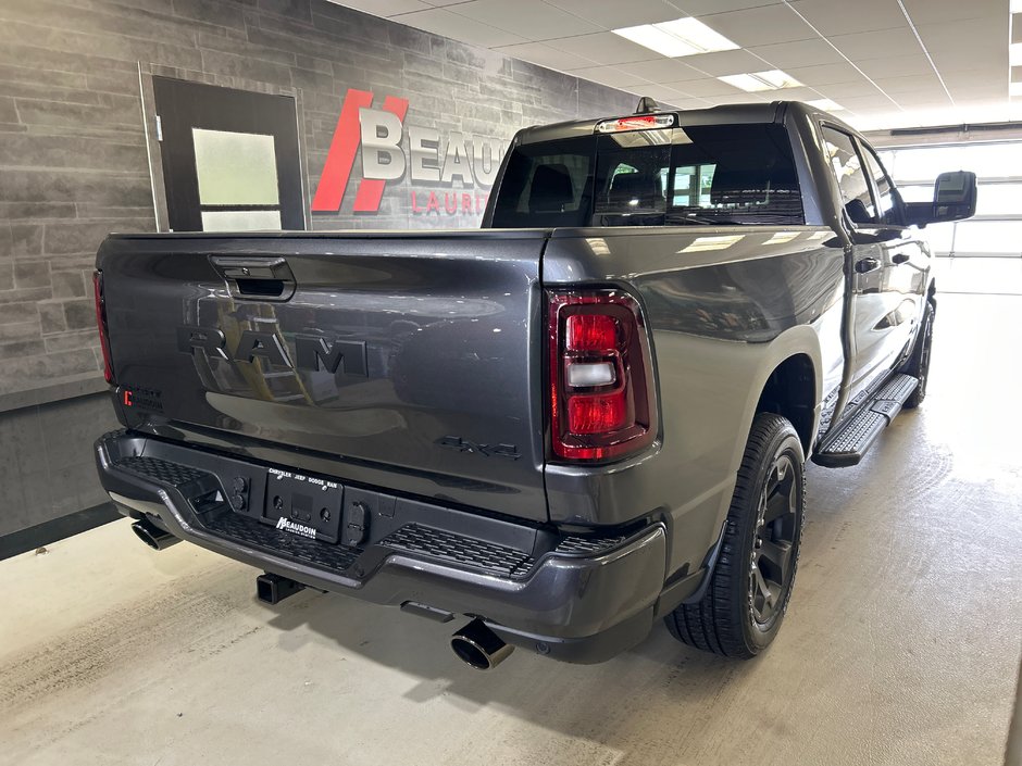 2025 Ram 1500 SPORT