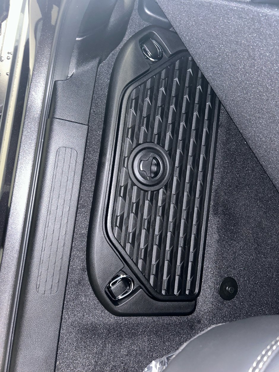 2025 Ram 1500 SPORT