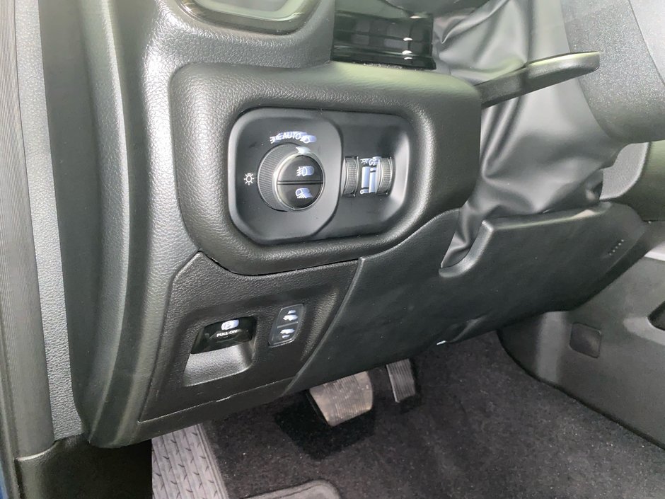 Ram 1500 SPORT 2025