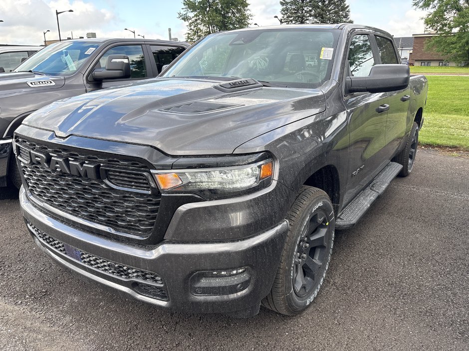 Ram 1500 EXPRESS 2026
