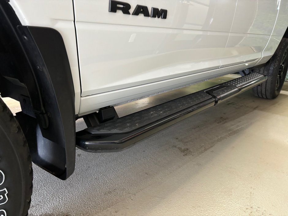 Ram 2500 Laramie 2024 MOTEUR ESSENCE 8CYL 6.4L * SIÈGES VENTILÉS AVANT *