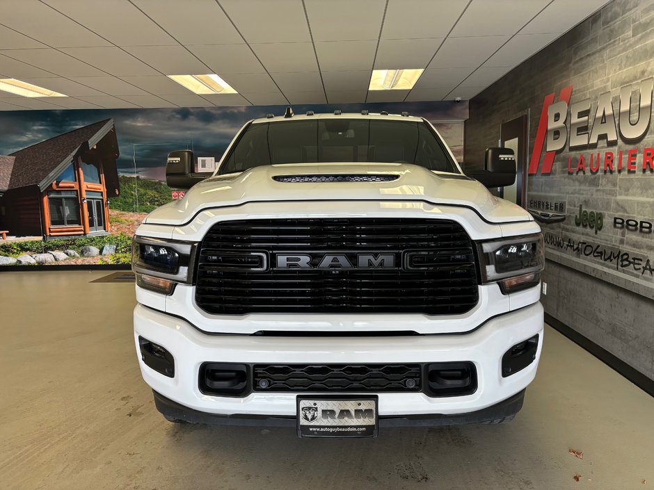 Ram 2500 Laramie 2024 MOTEUR ESSENCE 8CYL 6.4L * SIÈGES VENTILÉS AVANT *