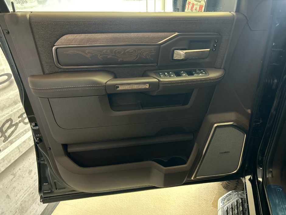 Ram 2500 LIMITED LONGHORN 2025