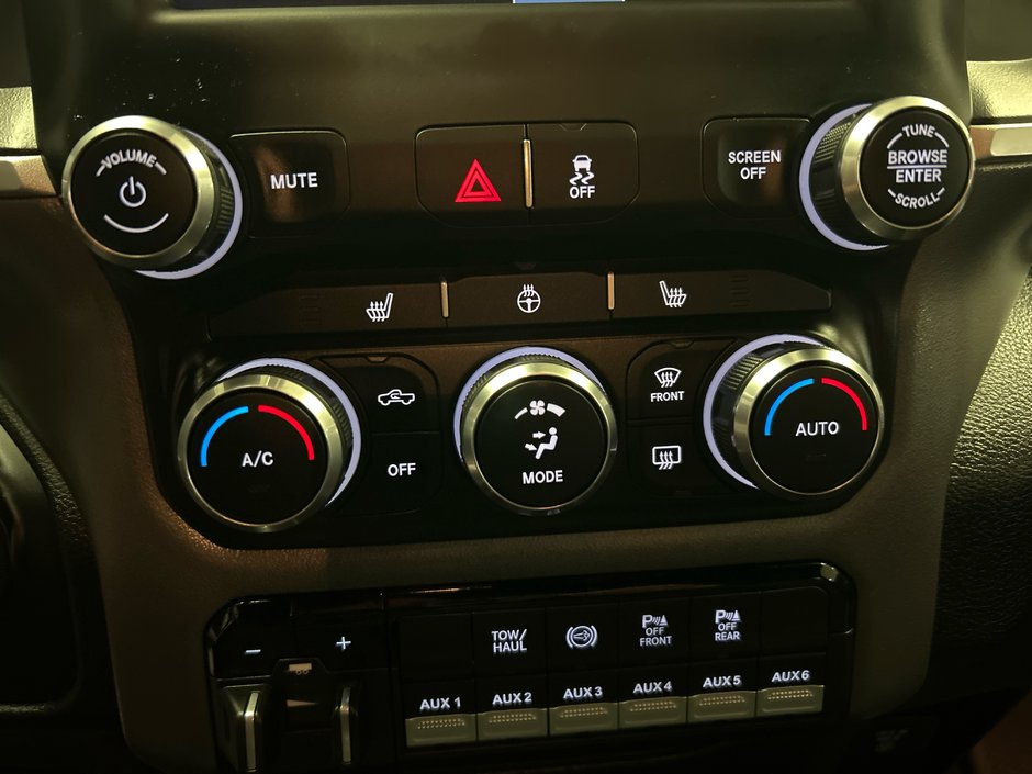 2022 Ram 3500 Crew Big Horn