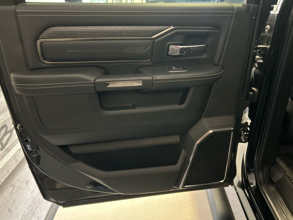 2024 Ram 3500 CREW Limited