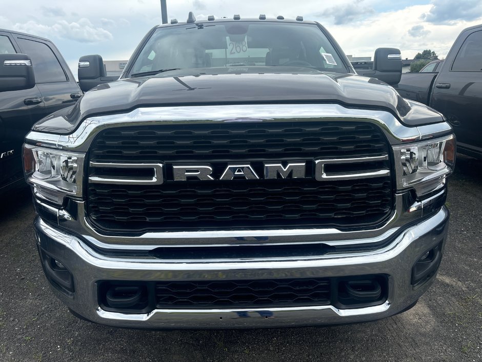 2024 Ram 3500 BIG HORN