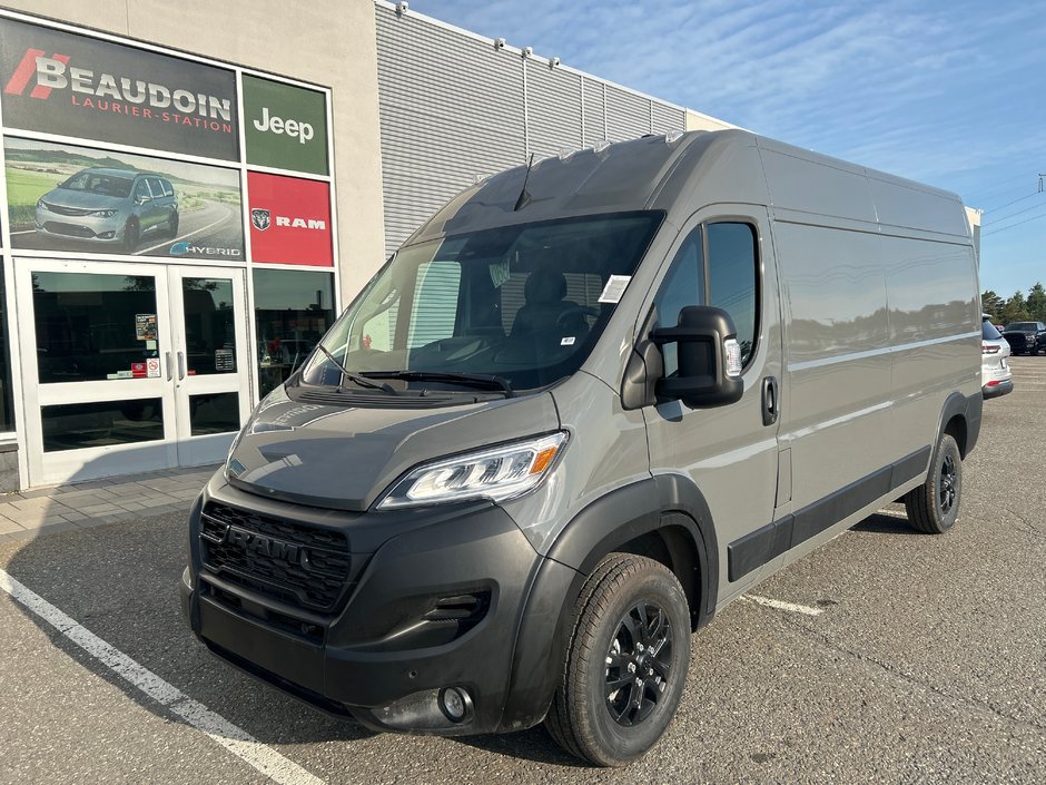 Ram PROMASTER CARGO VAN 2500 SLT+ 2025