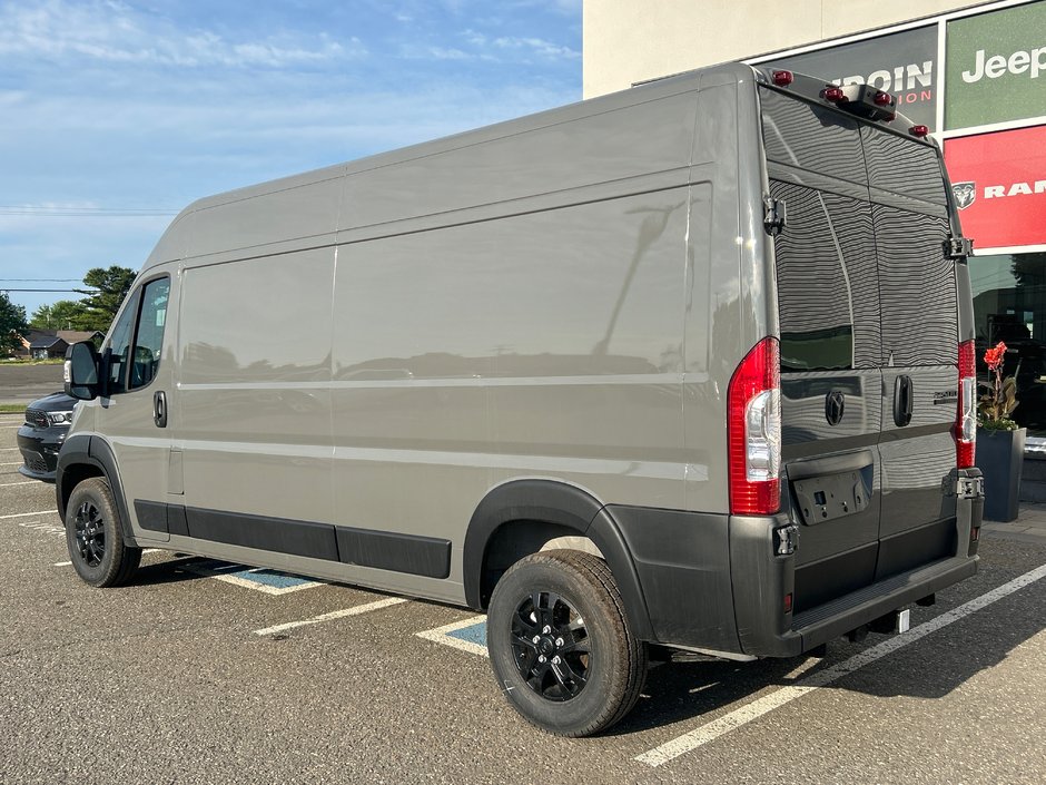 Ram PROMASTER CARGO VAN 2500 SLT+ 2025