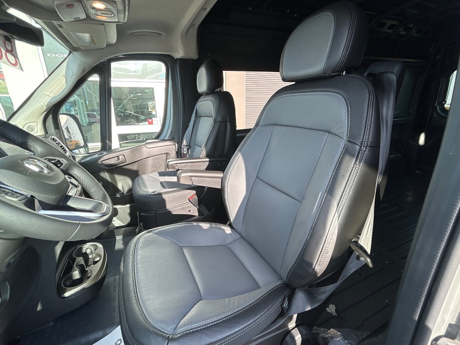 Ram PROMASTER CARGO VAN 2500 SLT+ 2025