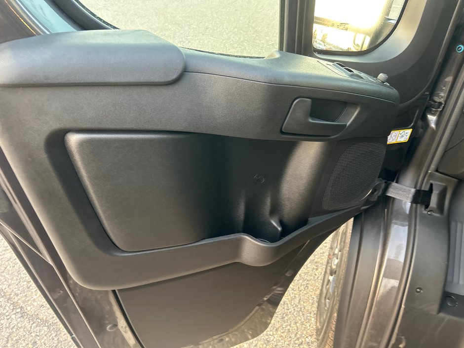 2025 Ram PROMASTER CARGO VAN 3500 SLT+