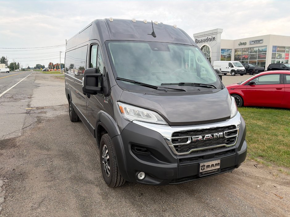 2025 Ram ProMaster Cargo Van SLT