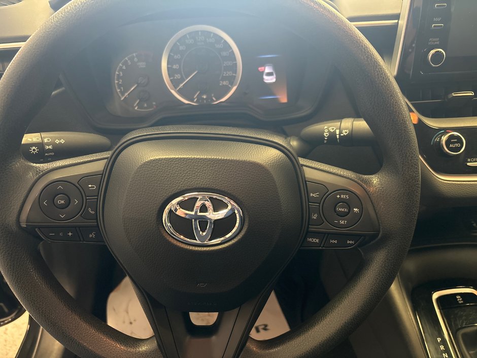 Toyota Corolla LE  2020