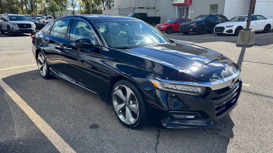 Honda Accord Sedan Touring 2018-4