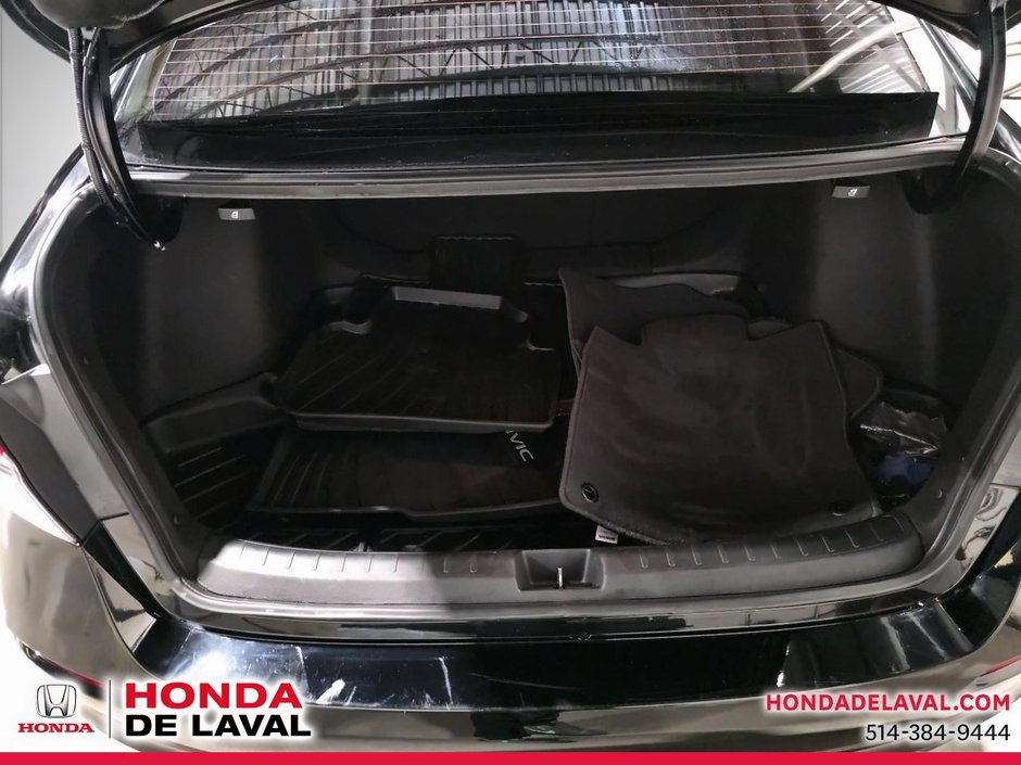 Honda Civic Sedan Hybrid Sport 2025-6