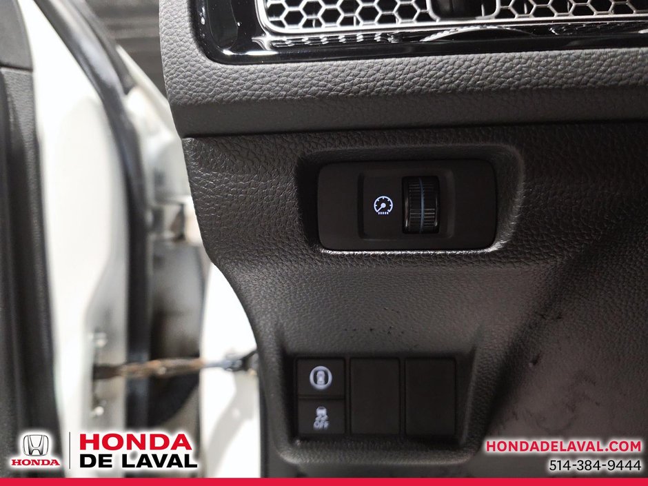 Honda Civic Sedan LX 2022-13