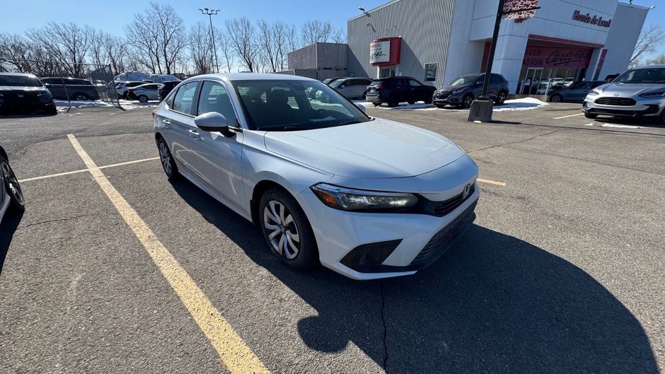 Honda Civic Sedan LX 2022-2