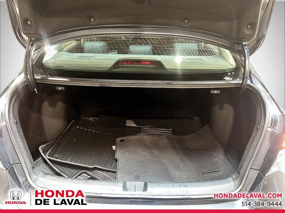 2022 Honda Civic Sedan LX-5