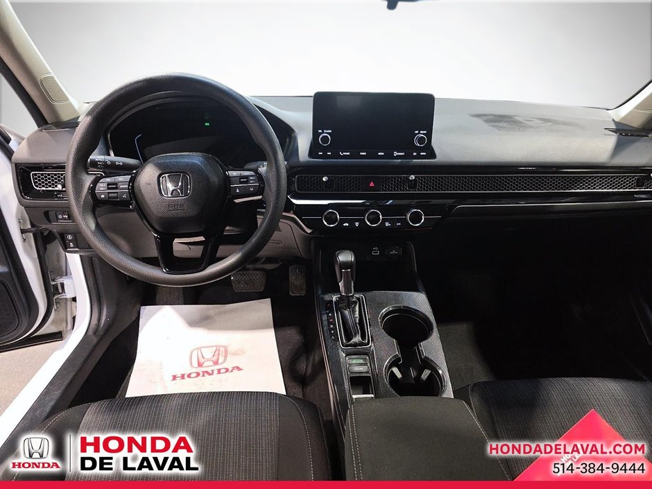 2023 Honda Civic Sedan LX-8
