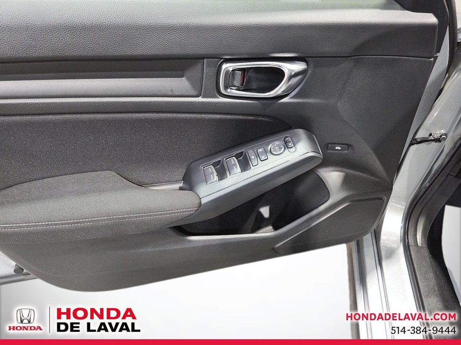 Honda Civic Sedan LX 2025-10