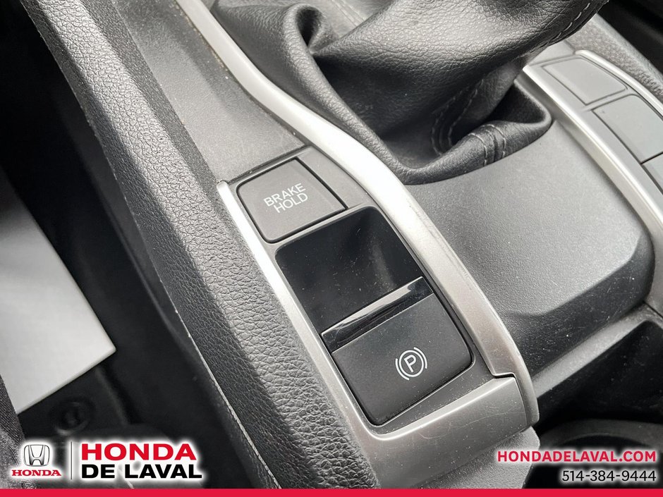 Honda Civic LX 2017-11