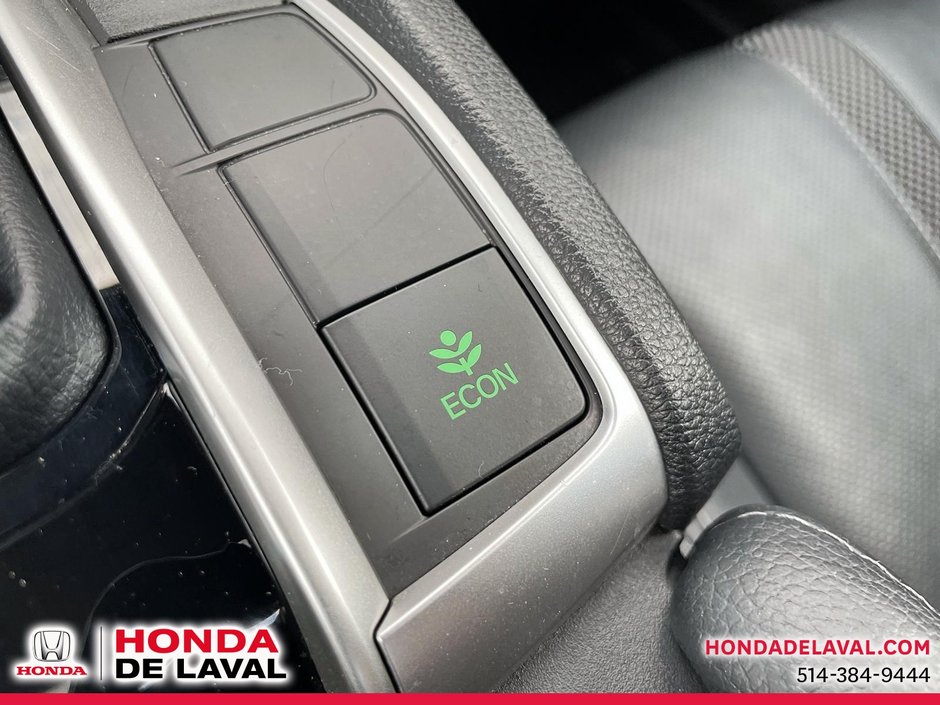 2020 Honda Civic Touring  30.180 KM-23