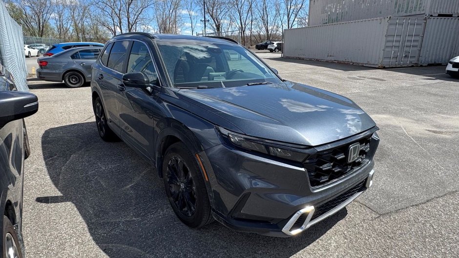 Honda CR-V Hybrid Touring 2023-4